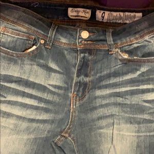 Fashionova Size 9 skinny jeans